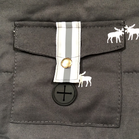 New LuvGear Cold Alert reversible pet jacket. Sz L. Gray with little white moose - Picture 13 of 16